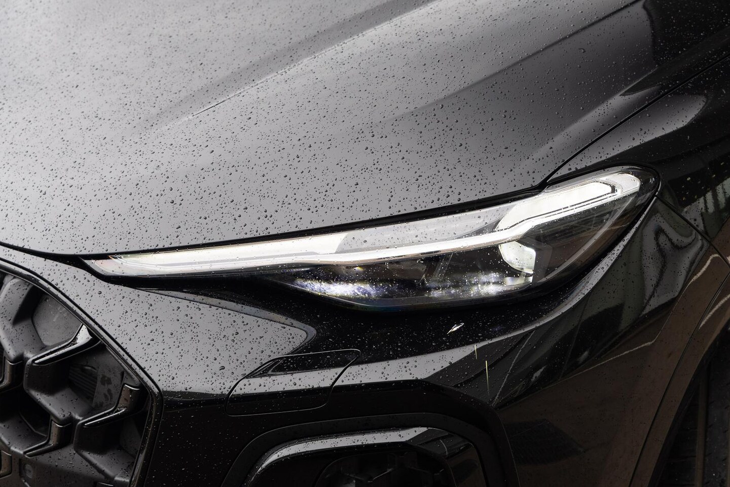 Image about Audi Q5 SUV e-hybrid quattro S tronic