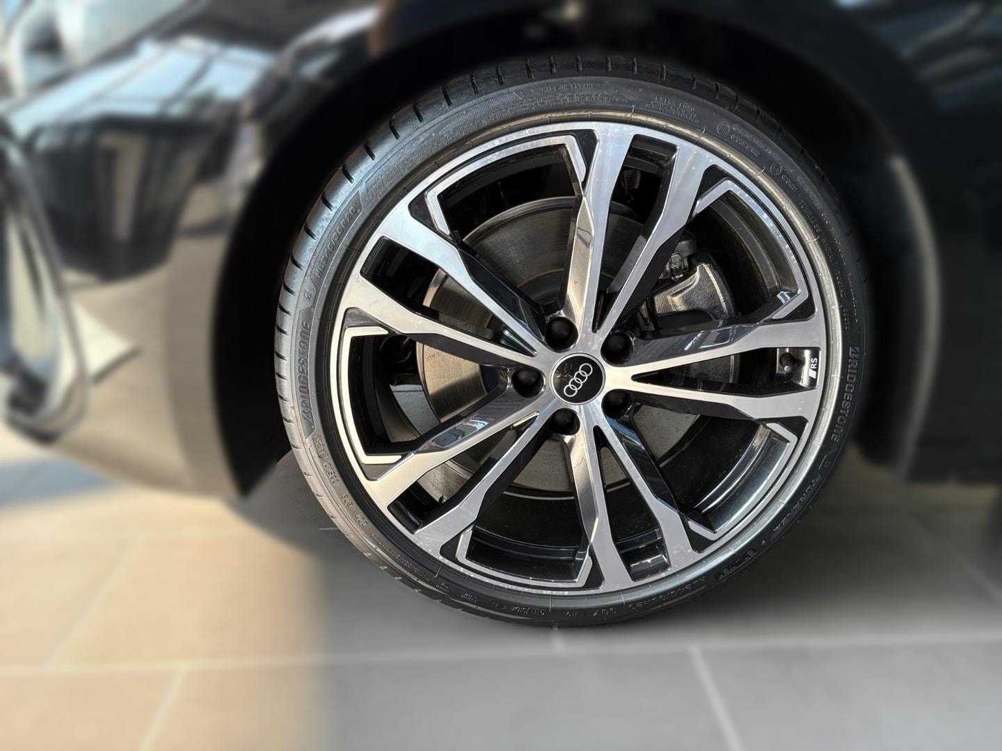 Bild über Audi A5 Avant e-hybrid e-hybrid quattro 220 kW S tronic - für weitere Informationen kontaktieren Sie den Audi Partner
