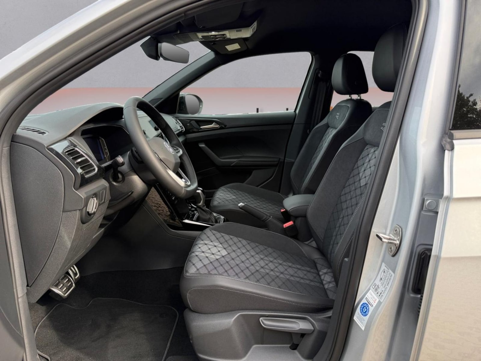 Volkswagen T-Cross – Bild 9