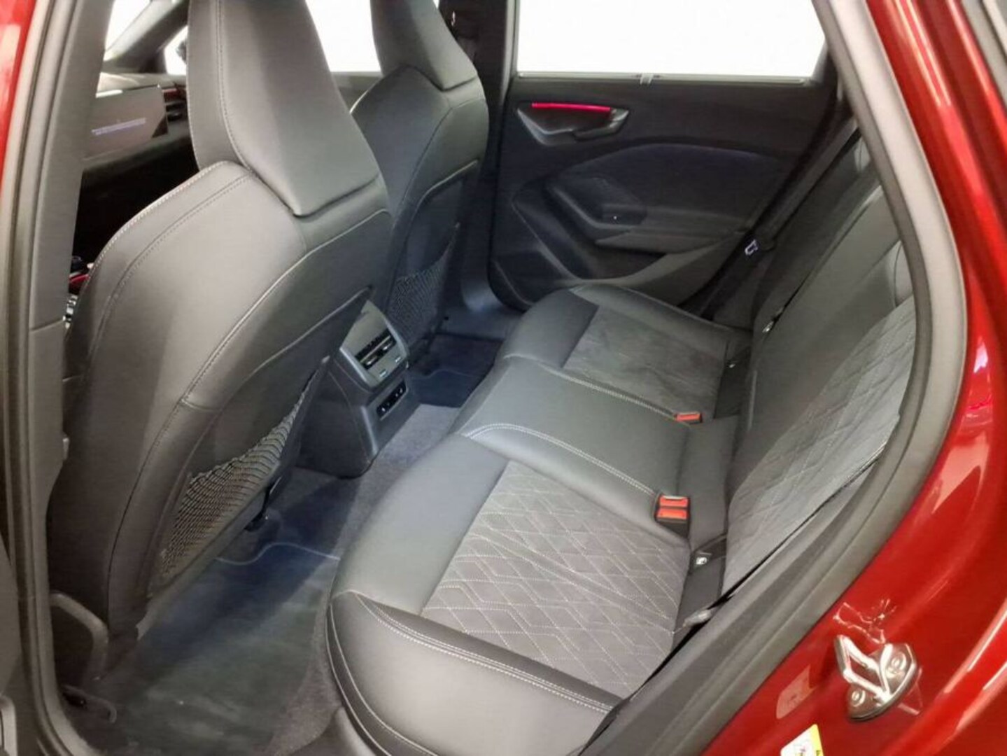 Bild über Audi S5 Avant TFSI 270 kW S tronic - für weitere Informationen kontaktieren Sie den Audi Partner