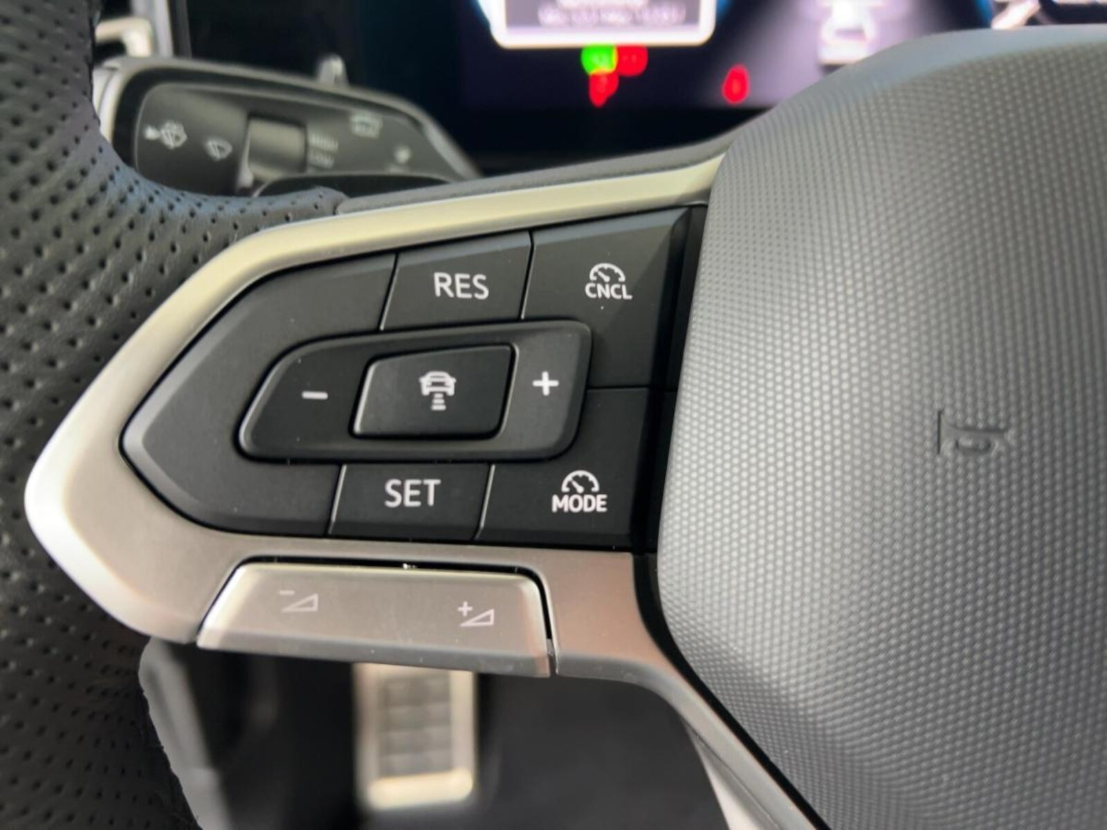 Volkswagen Tiguan – Bild 9