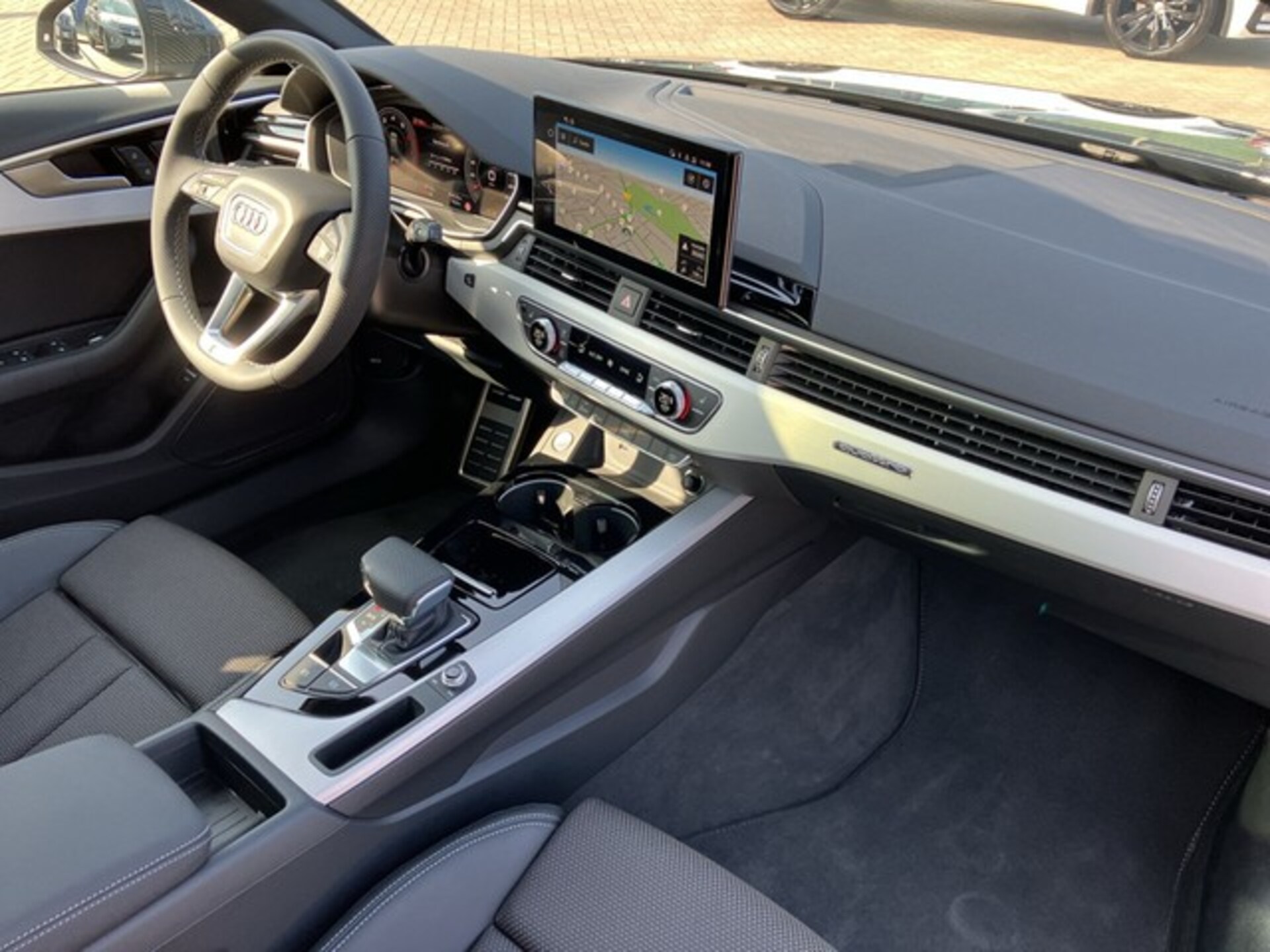 Audi A4 Avant S line