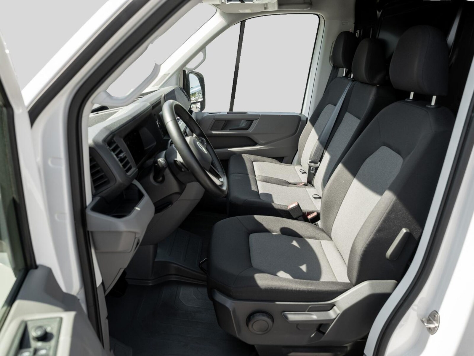 Volkswagen Crafter Kasten mittlerer Radstand – Bild 7