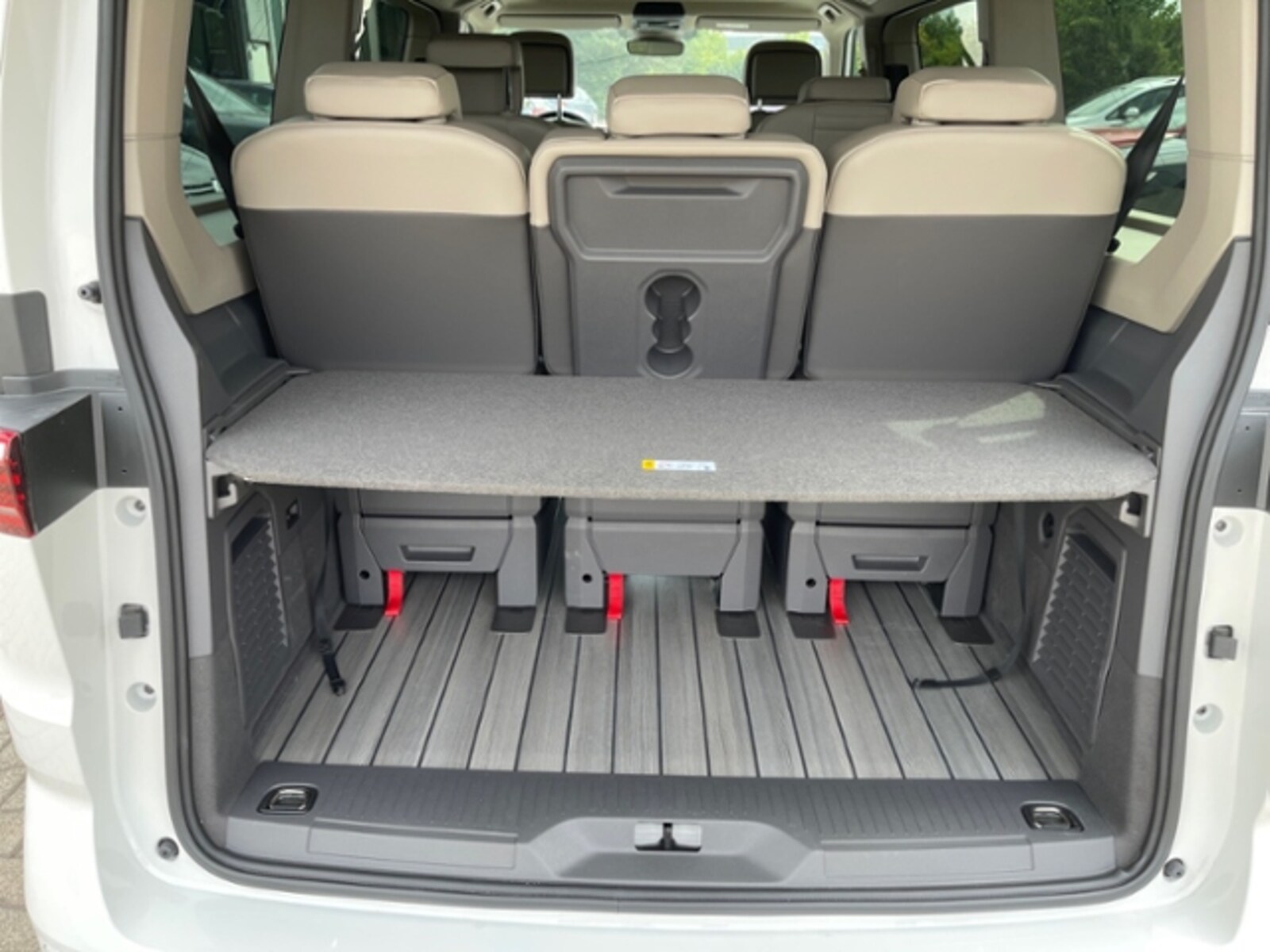 Volkswagen Multivan Langversion – Bild 8