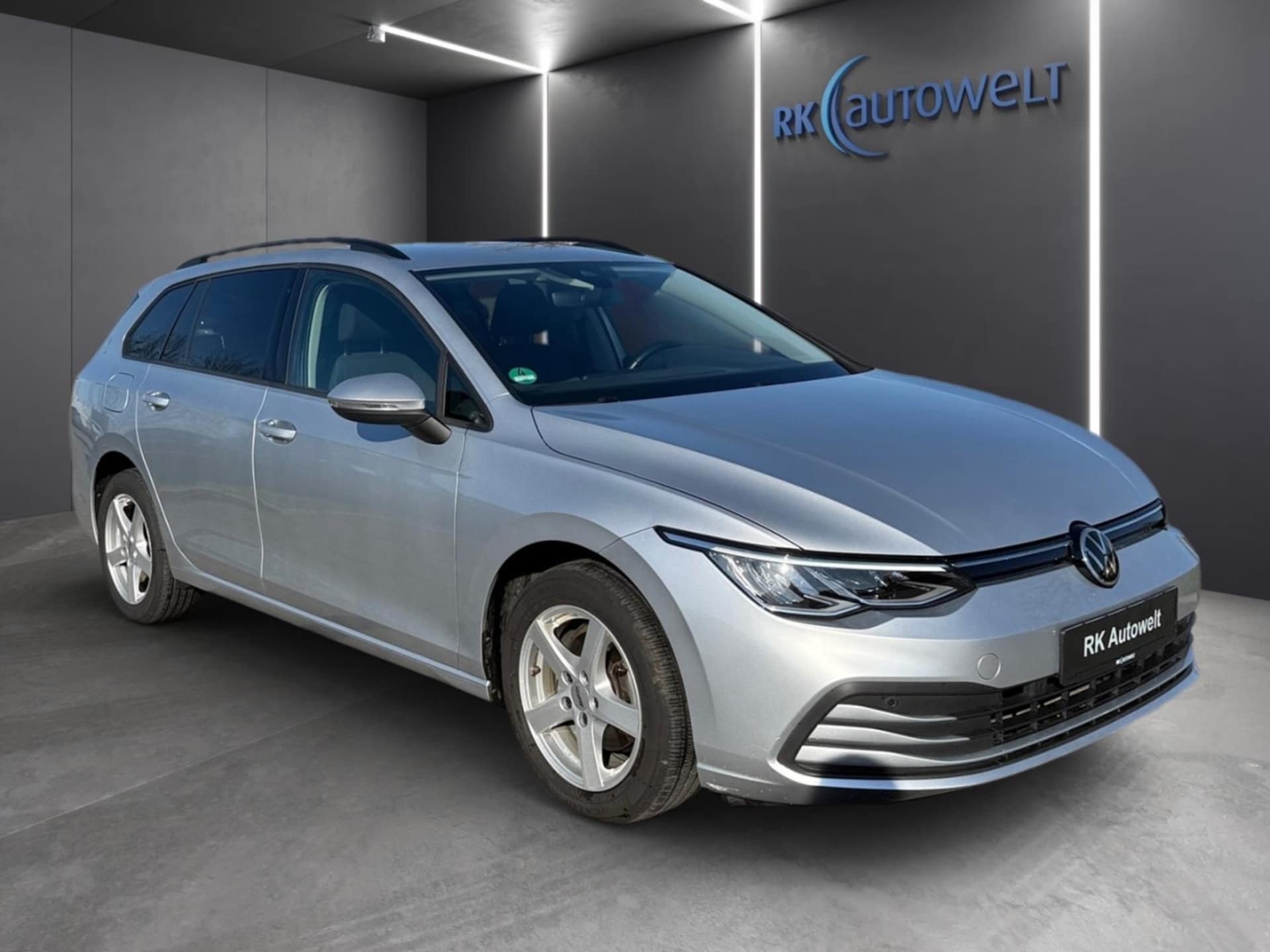 Volkswagen Golf Variant Life
