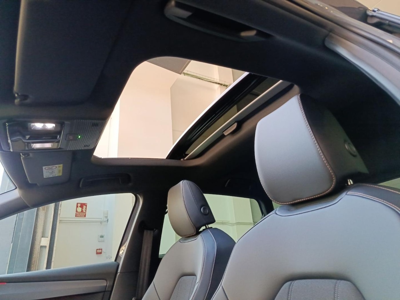 CUPRA Leon León 1.5 TSI e-Hybrid DSG 150 kW (204 CV) — photo 12