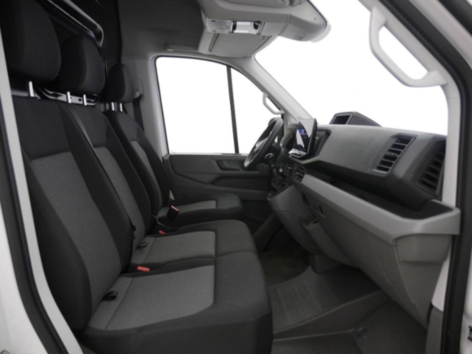 Volkswagen Crafter Kasten mittlerer Radstand – Bild 4