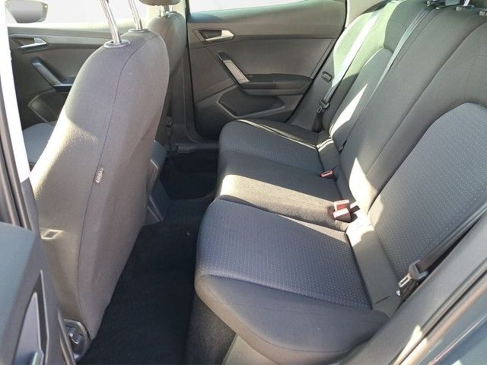SEAT Arona – Bild 12