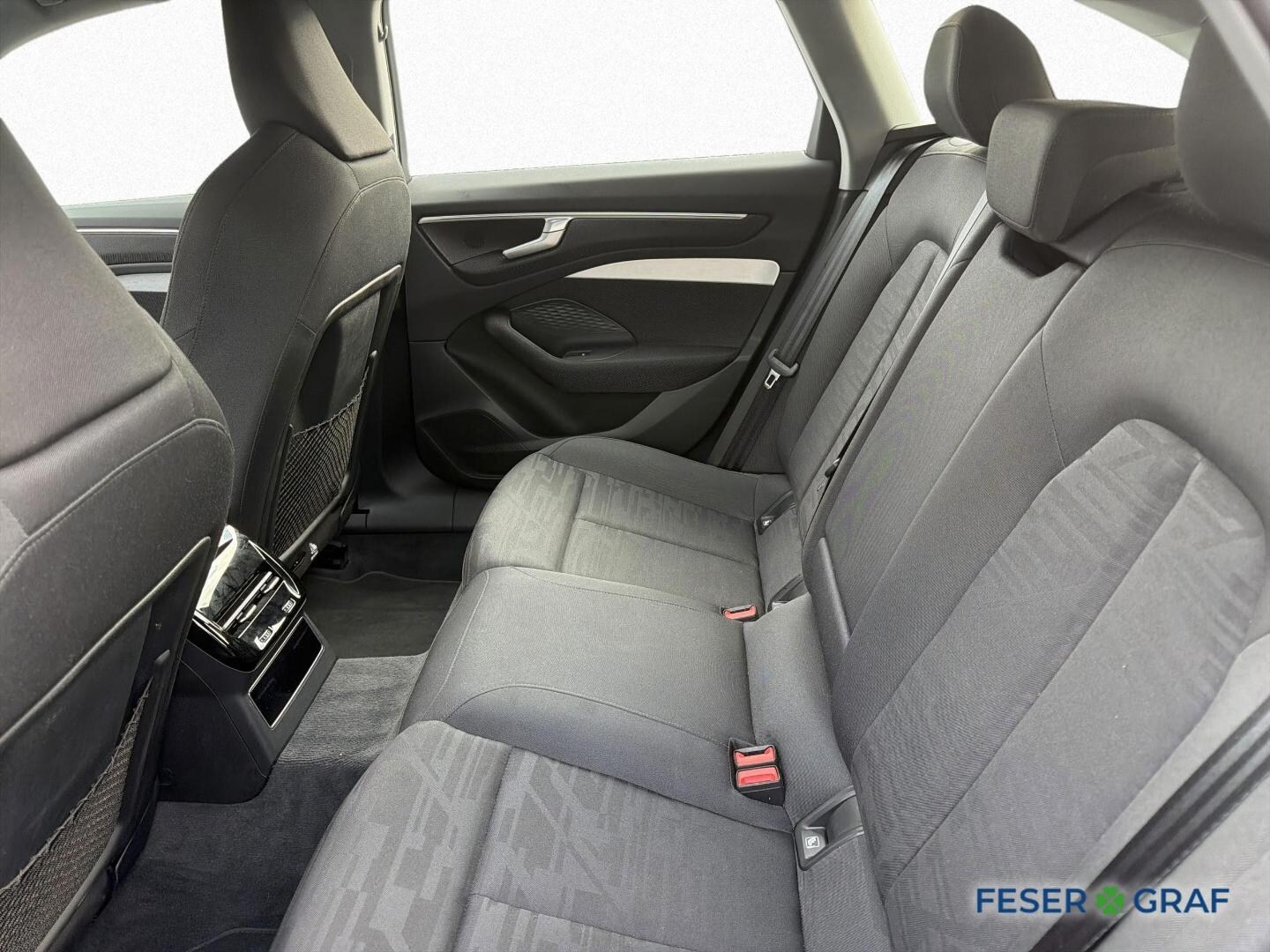 Bild über Audi A6 Avant TFSI 150 kW S tronic - für weitere Informationen kontaktieren Sie den Audi Partner
