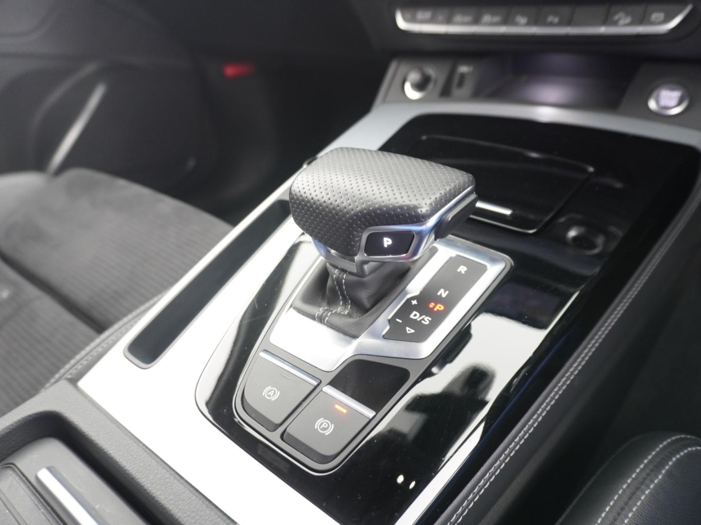 Image about Audi Q5 40 TDI quattro S line 150(204) kW(PS) S tronic