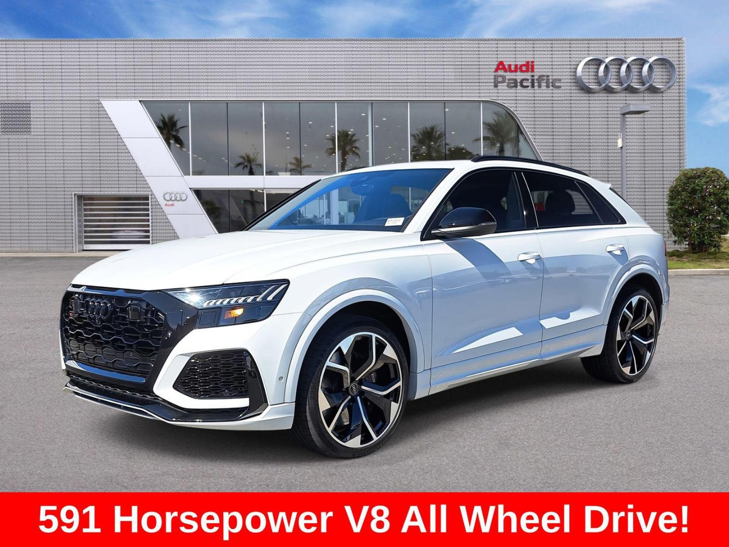 2023 Audi RS Q8 -'s photo