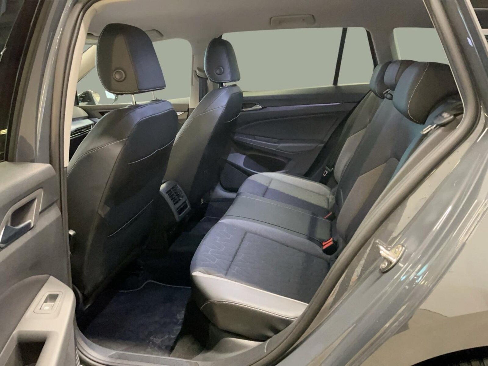 Volkswagen Golf Variant – Bild 11
