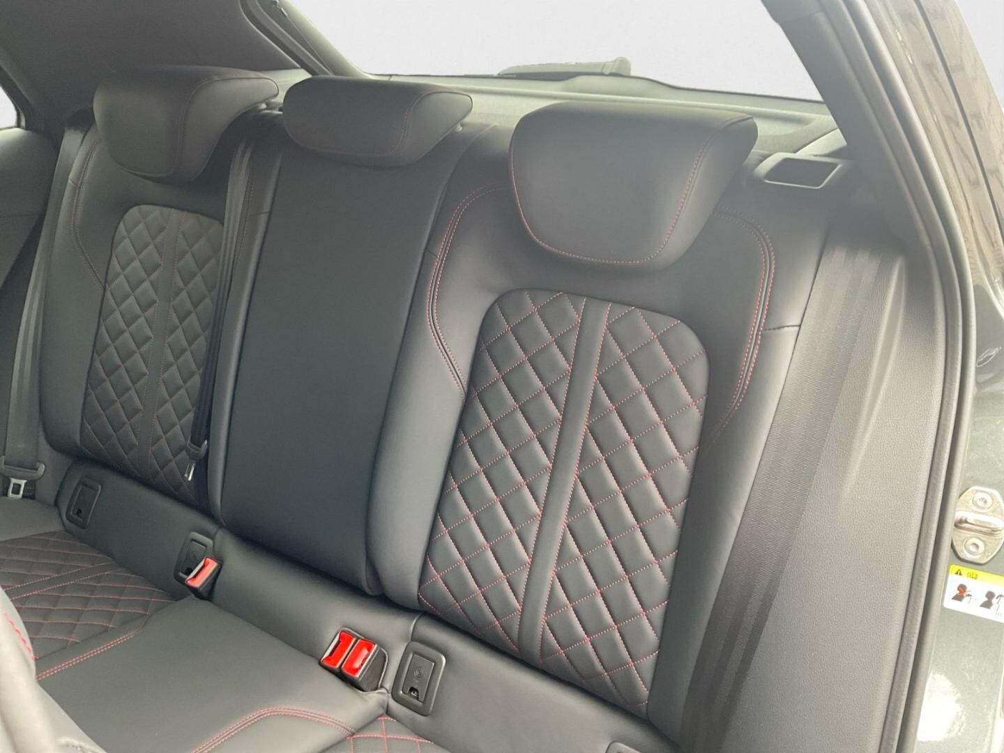 Bild über Audi Q2 S line 35 TFSI S tronic - für weitere Informationen kontaktieren Sie den Audi Partner