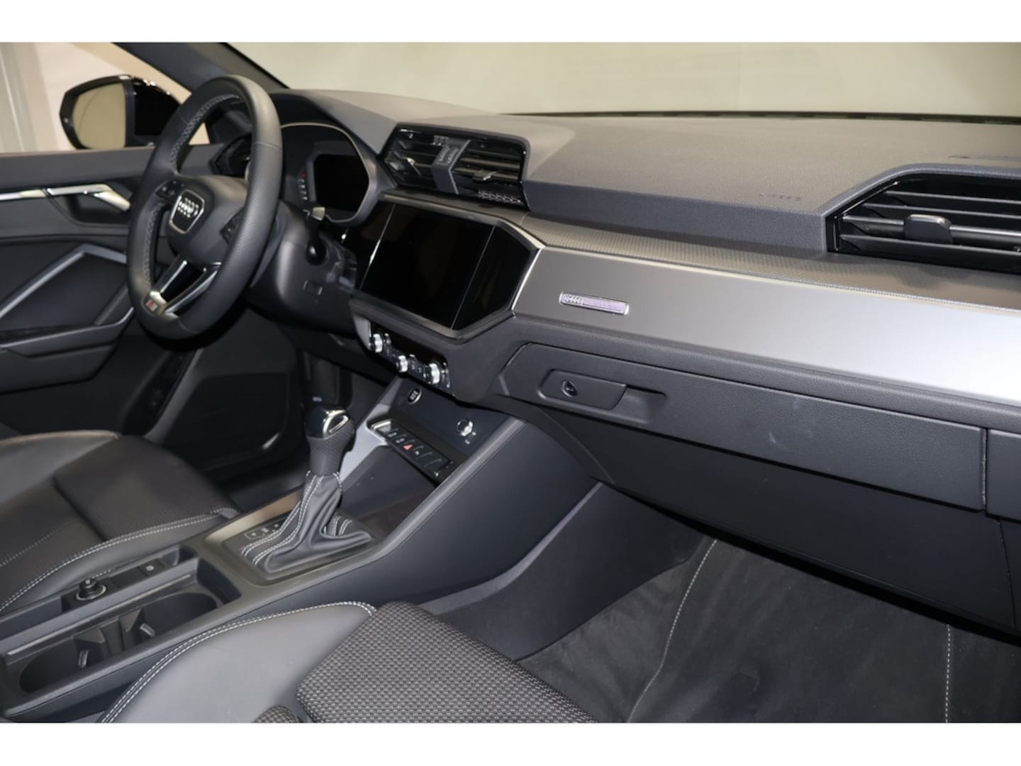 Bild über Audi Q3 Sportback S line 35 TDI S tronic - für weitere Informationen kontaktieren Sie den Audi Partner