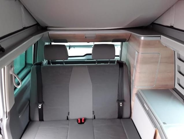 Volkswagen T6.1 California