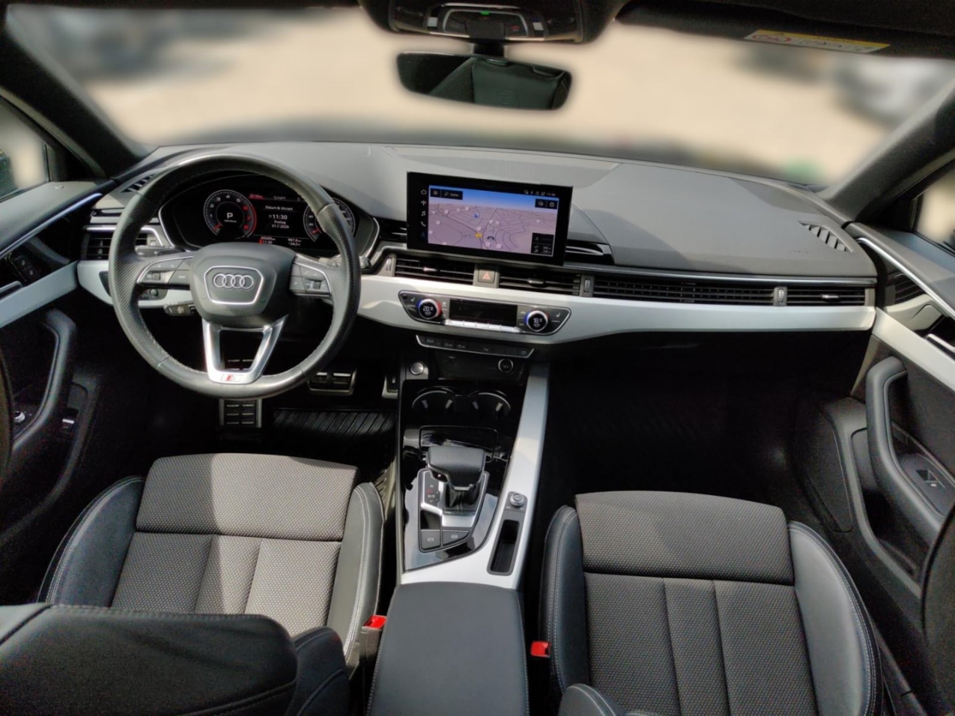 Audi A4 Avant S line