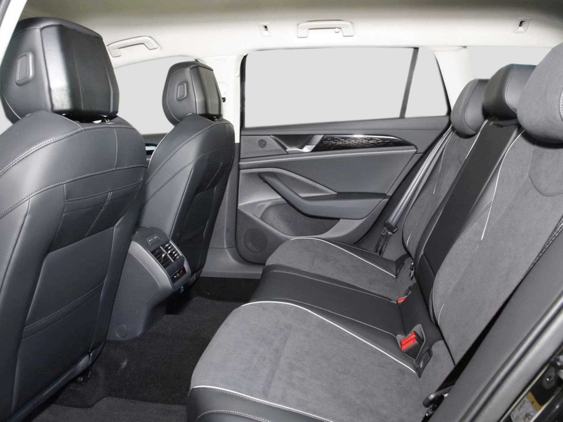 Volkswagen Passat Elegance