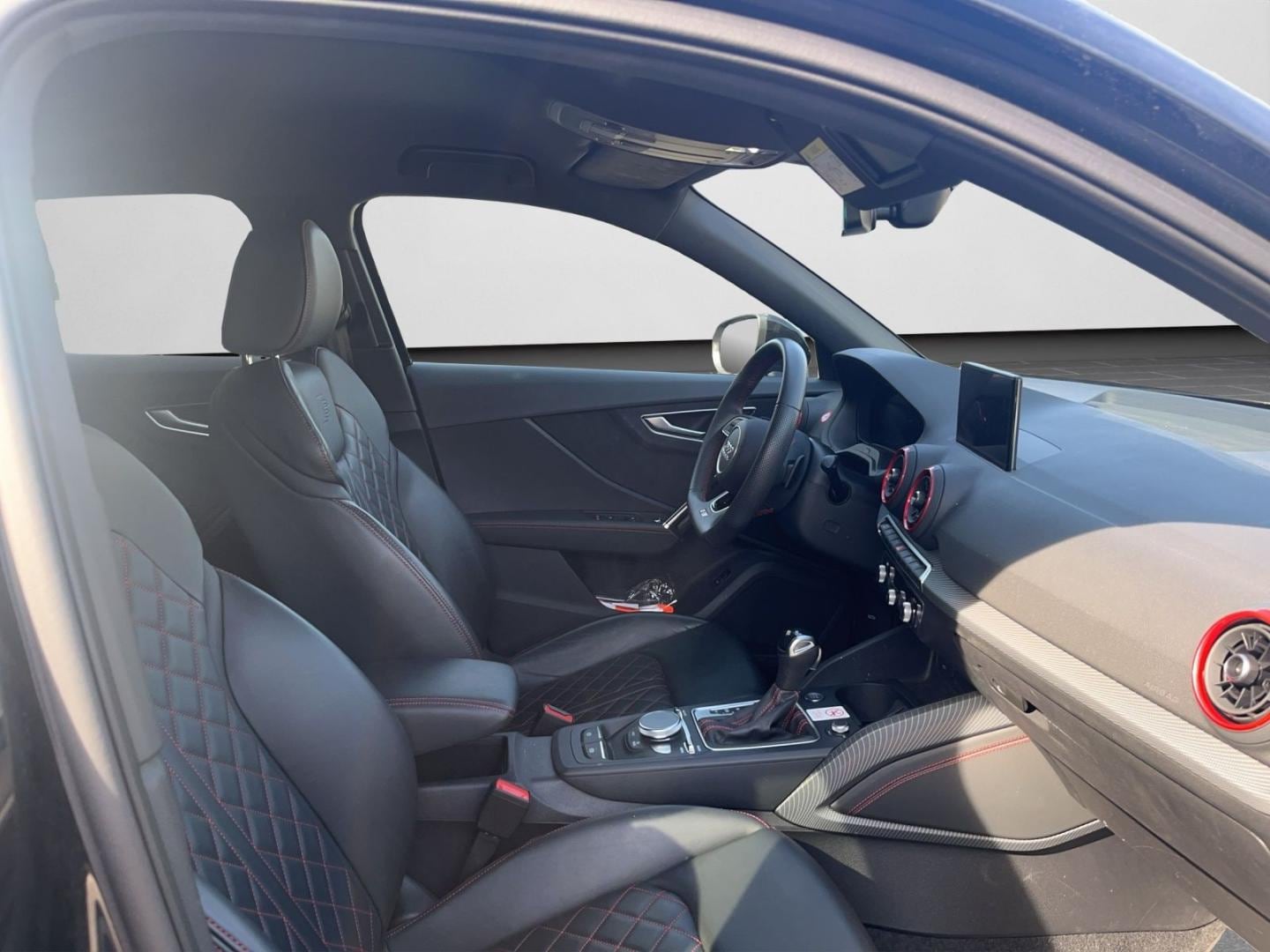Bild über Audi Q2 S line 35 TFSI S tronic - für weitere Informationen kontaktieren Sie den Audi Partner