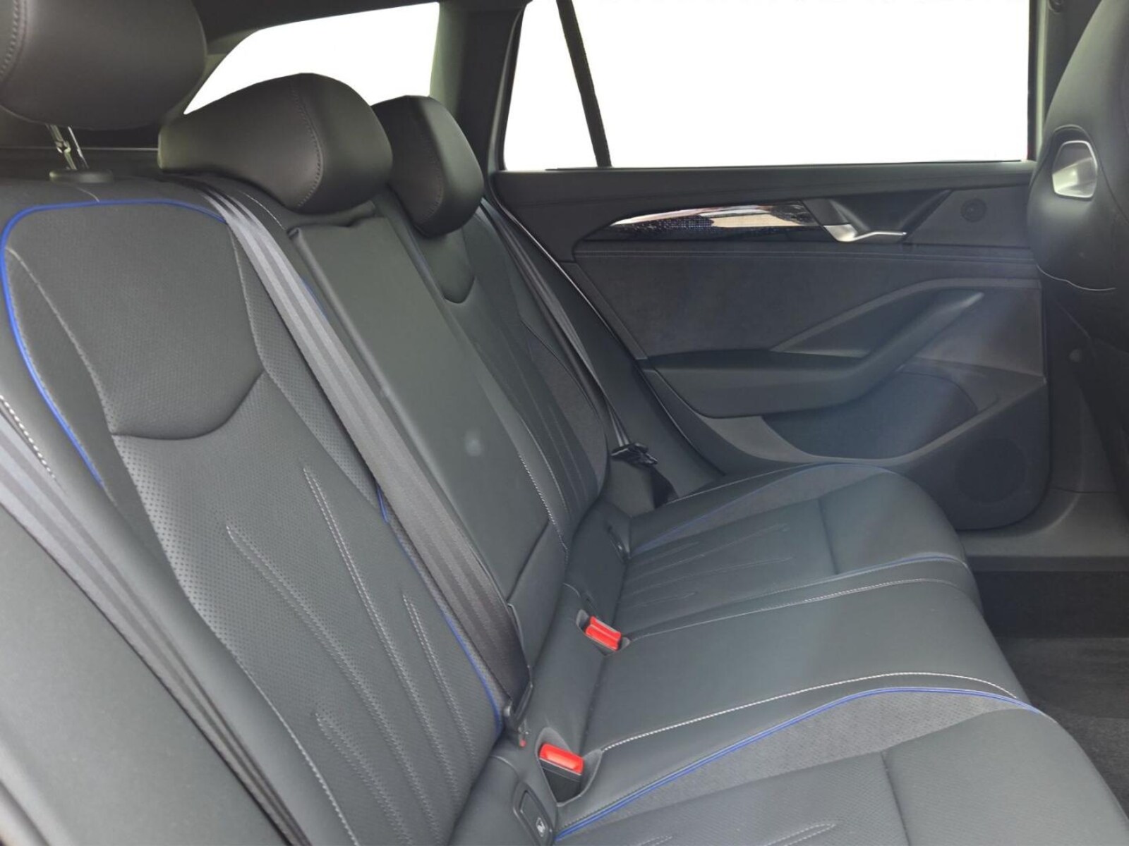 Volkswagen Passat – Bild 18