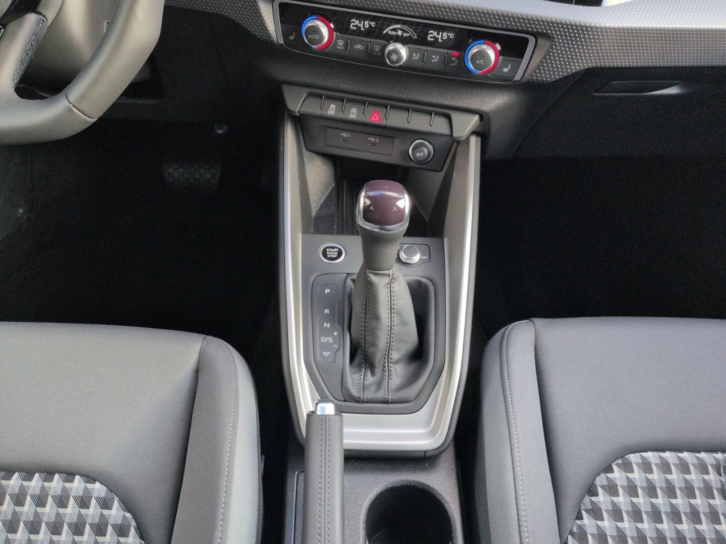 Bild über Audi A1 Sportback advanced 30 TFSI S tronic - für weitere Informationen kontaktieren Sie den Audi Partner