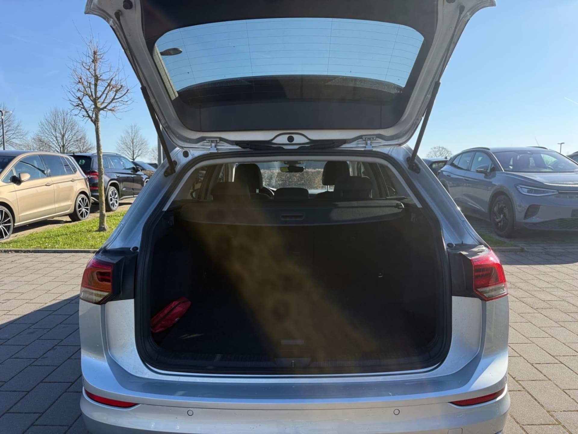 Volkswagen Golf Variant Life