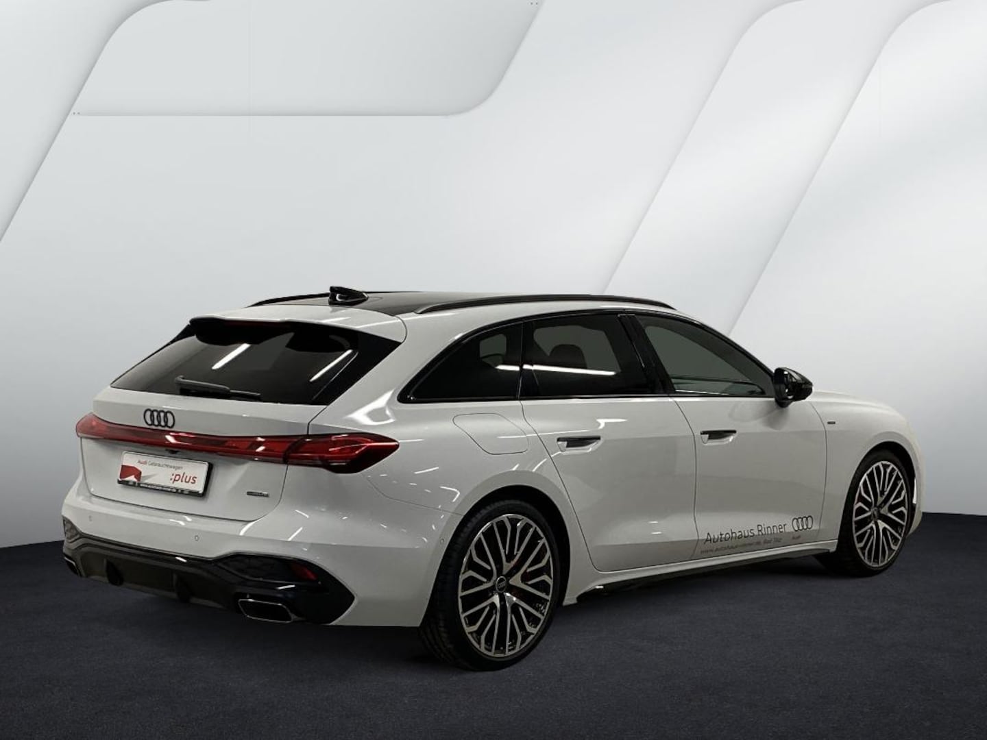 Bild über Audi A5 Avant e-hybrid e-hybrid quattro 270 kW S tronic - für weitere Informationen kontaktieren Sie den Audi Partner
