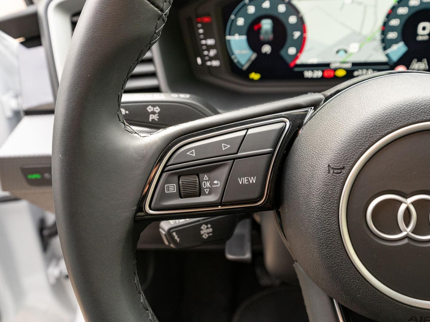 Bild über Audi A1 allstreet 30 TFSI Schaltgetriebe - für weitere Informationen kontaktieren Sie den Audi Partner