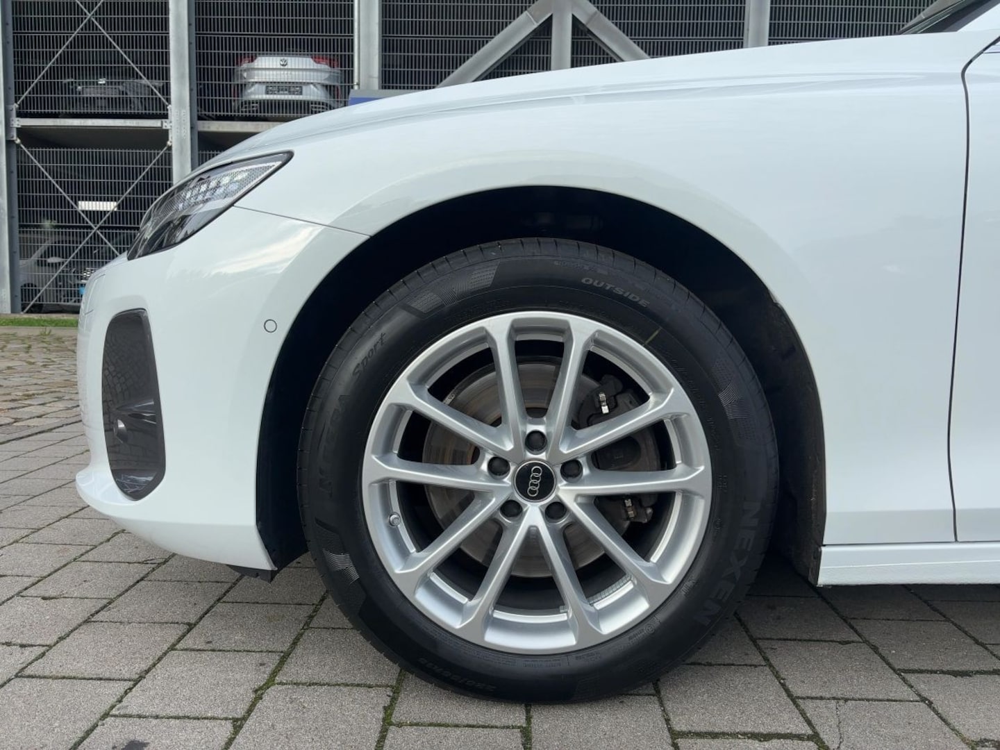 Bild über Audi A6 Avant TFSI 150 kW S tronic - für weitere Informationen kontaktieren Sie den Audi Partner