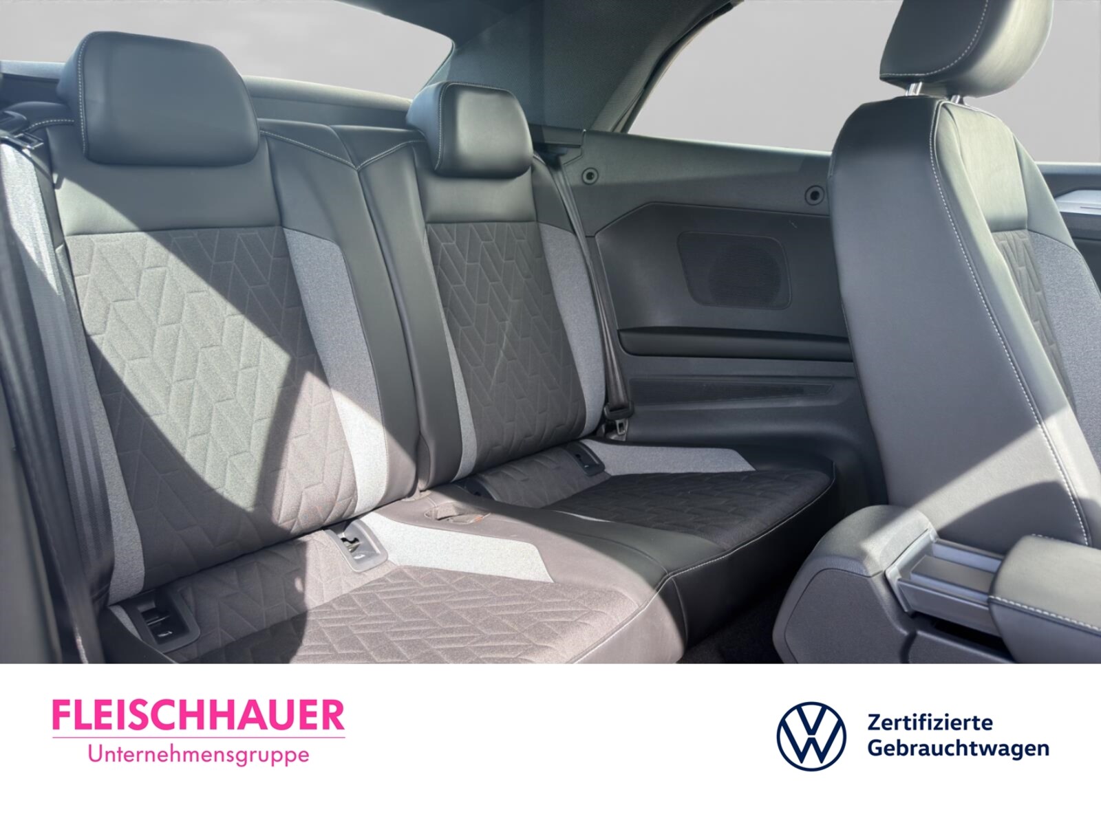 Volkswagen T-Roc Cabriolet – Bild 11