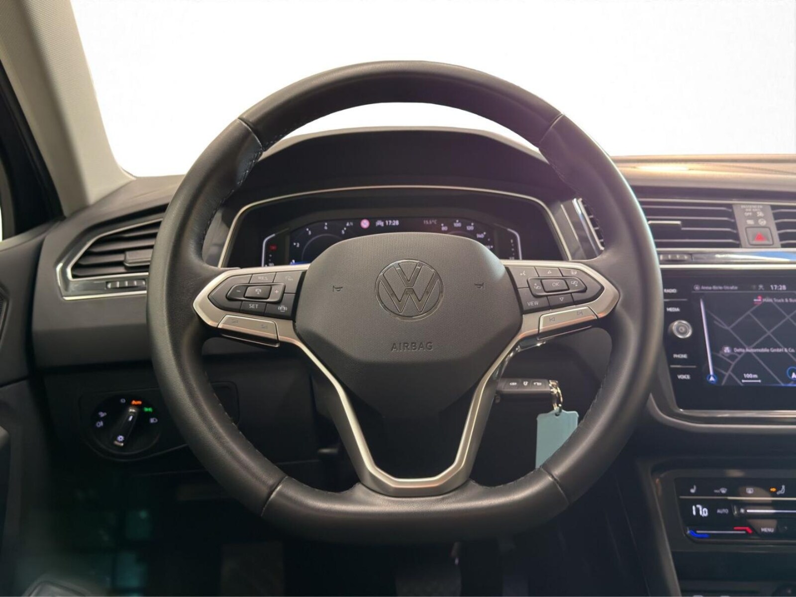 Volkswagen Tiguan – Bild 10