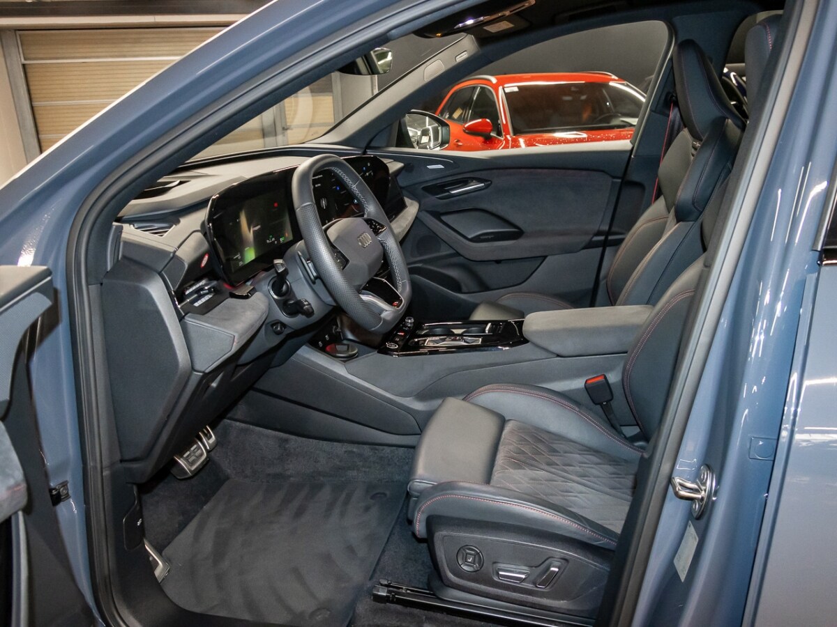 Image about Audi Q6 SUV e-tron e-tron quattro