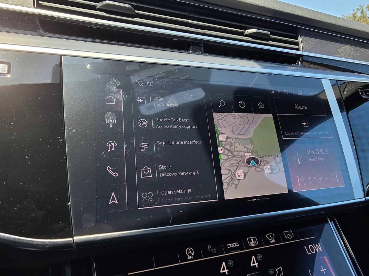 2025 Audi A8 Base - Photo 31
