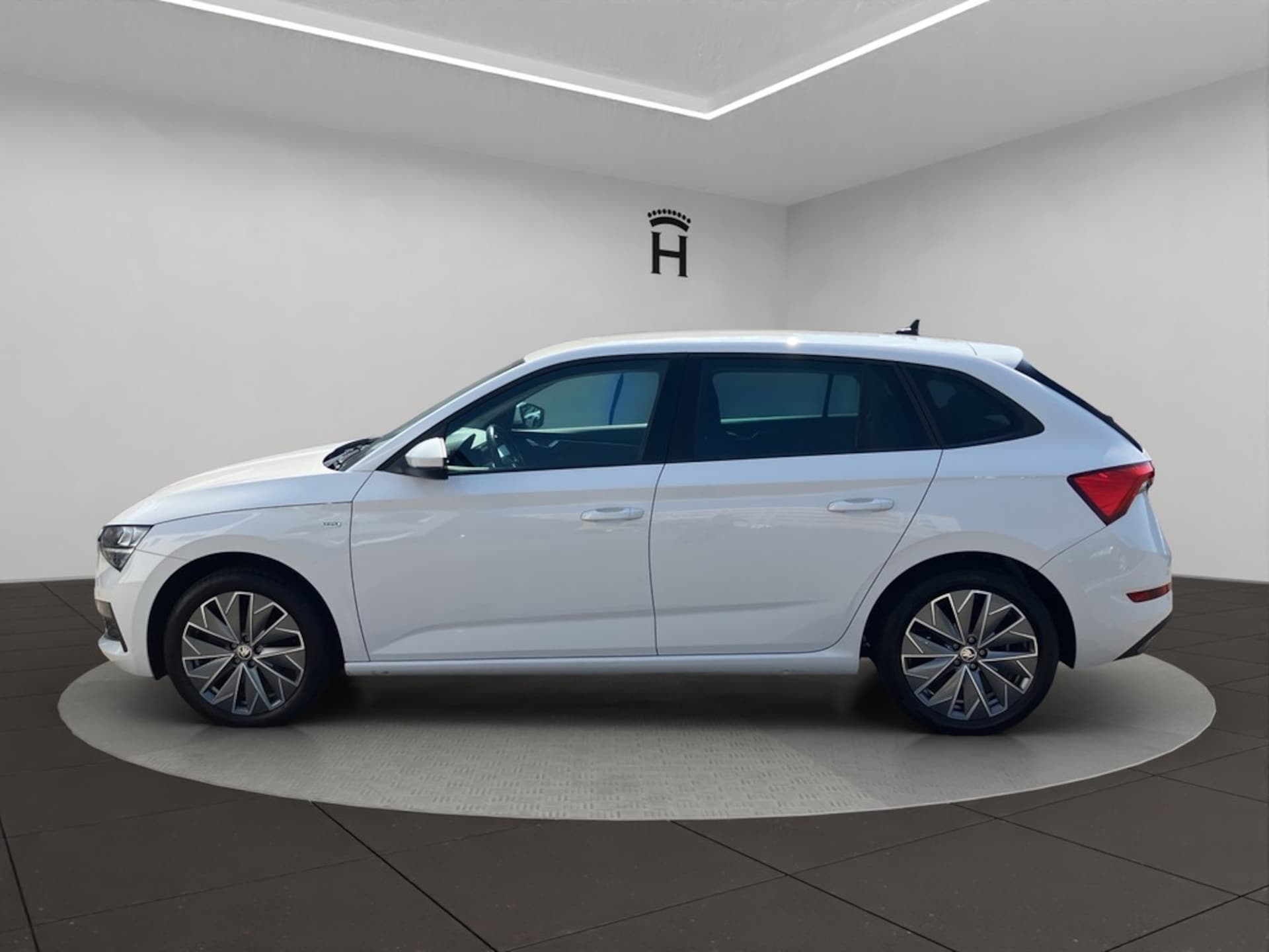 Skoda Scala Tour