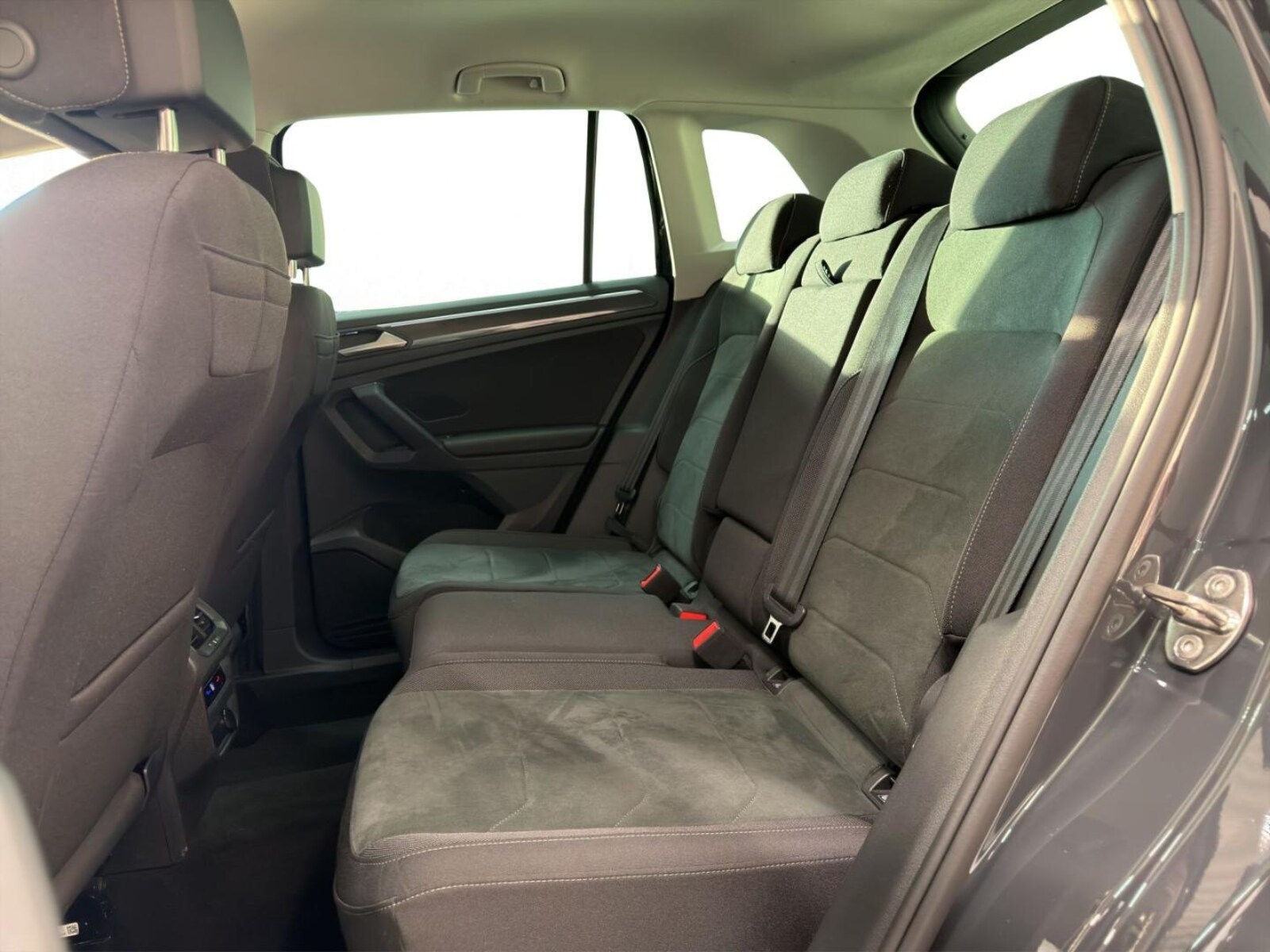 Volkswagen Tiguan – Bild 17