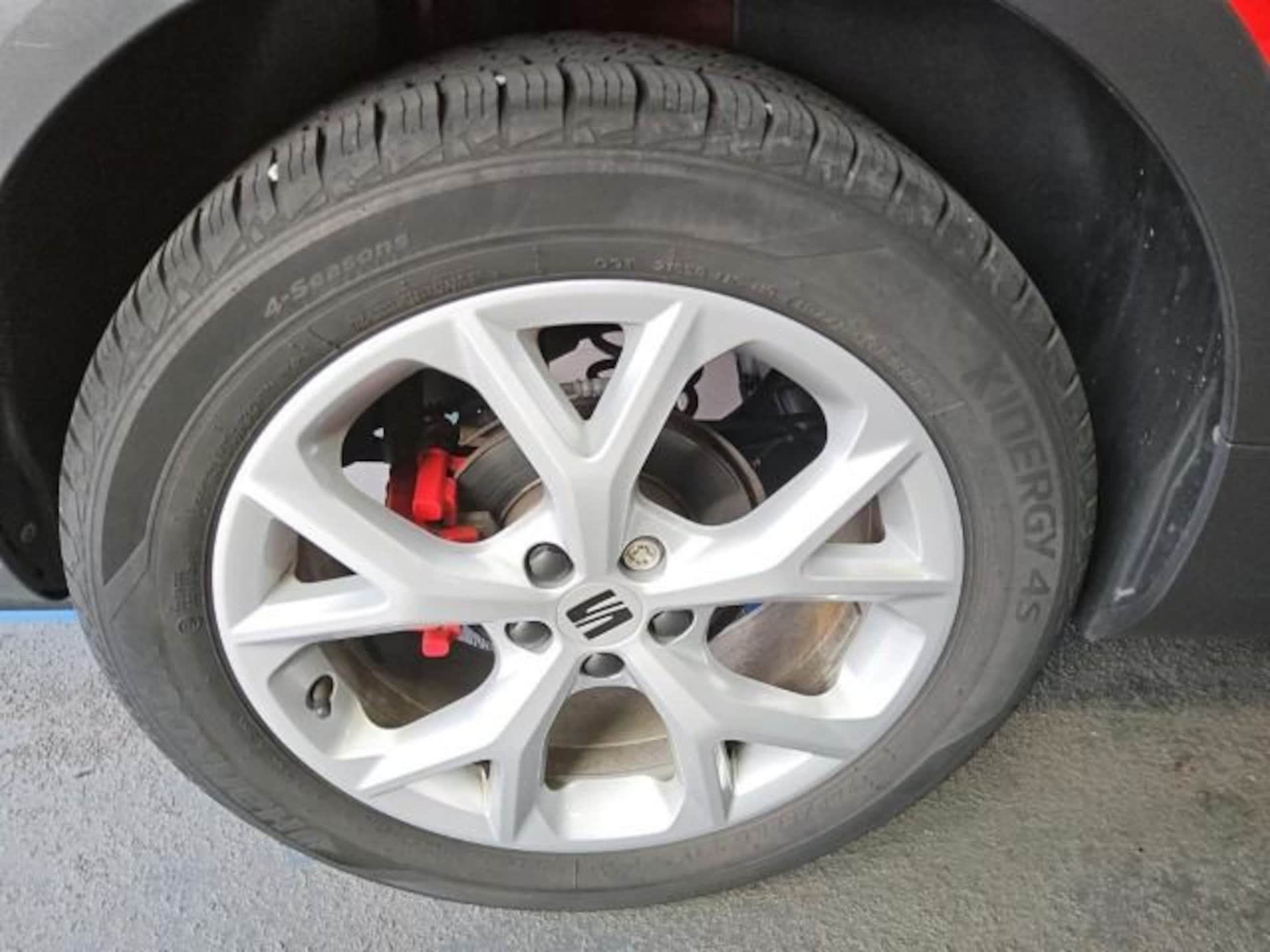 SEAT Arona FR