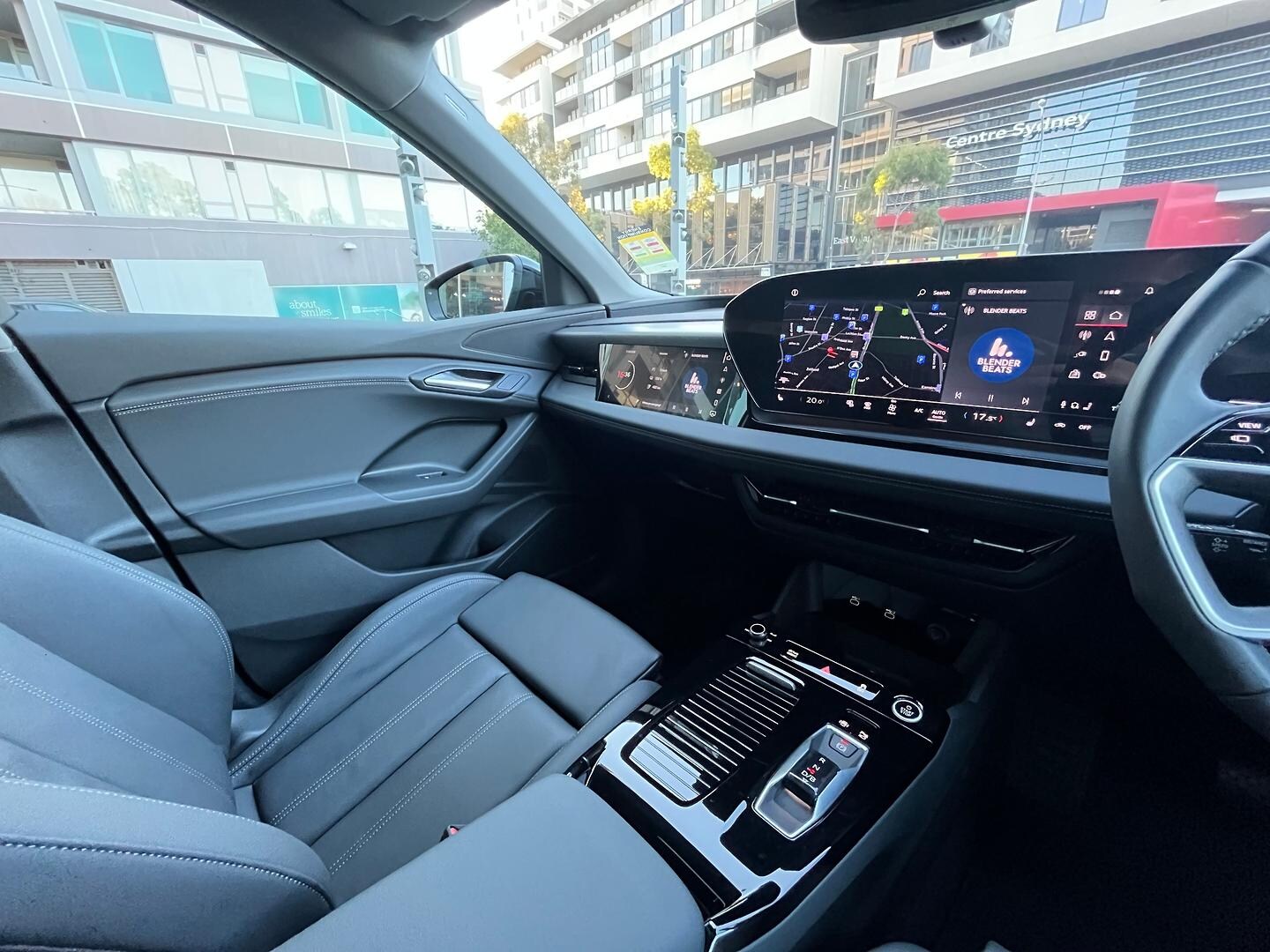 Image about Audi Q6 SUV e-tron e-tron performance