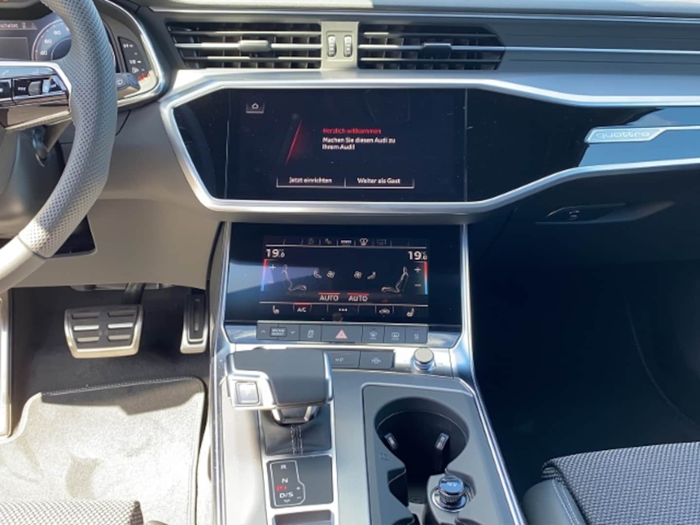 Bild über Audi A6 Avant S line 40 TDI quattro S tronic - für weitere Informationen kontaktieren Sie den Audi Partner
