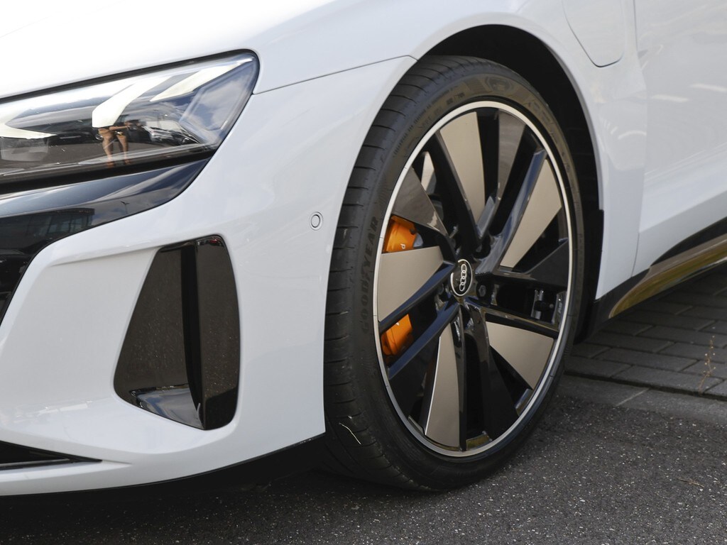 Image about Audi e-tron GT e-tron quattro