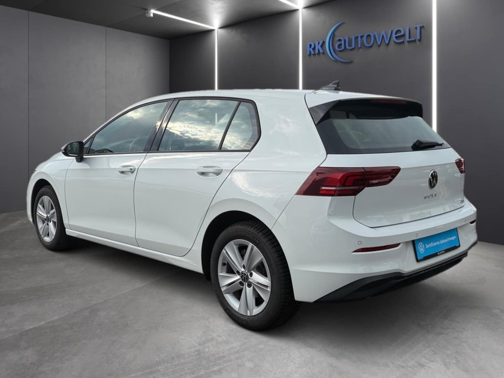 Volkswagen Golf Life