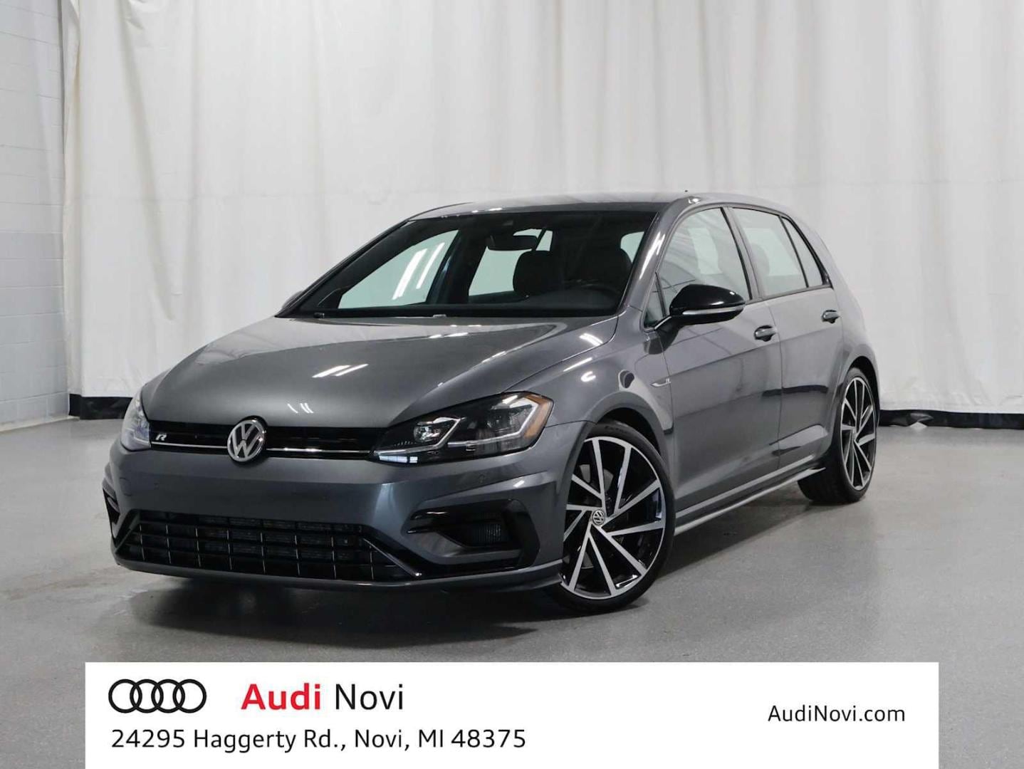 2019 Volkswagen Golf R w/DCC & Navigation 4-door DSG's photo