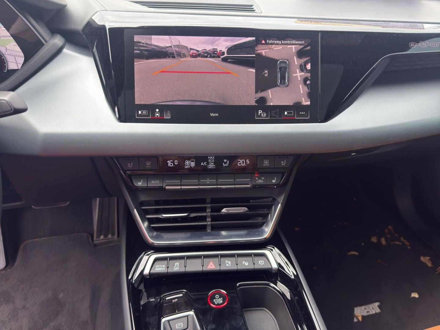 Bild über Audi RS e-tron GT e-tron quattro - für weitere Informationen kontaktieren Sie den Audi Partner