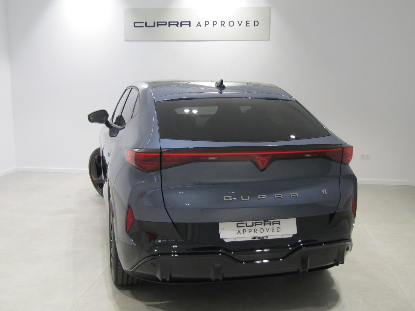 CUPRA Tavascan VZ First Edition Dual Motor AWD 77kWh 250 kW (340 CV) — photo 2