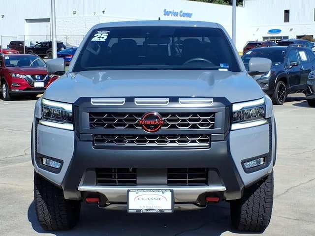 2025 Nissan Frontier