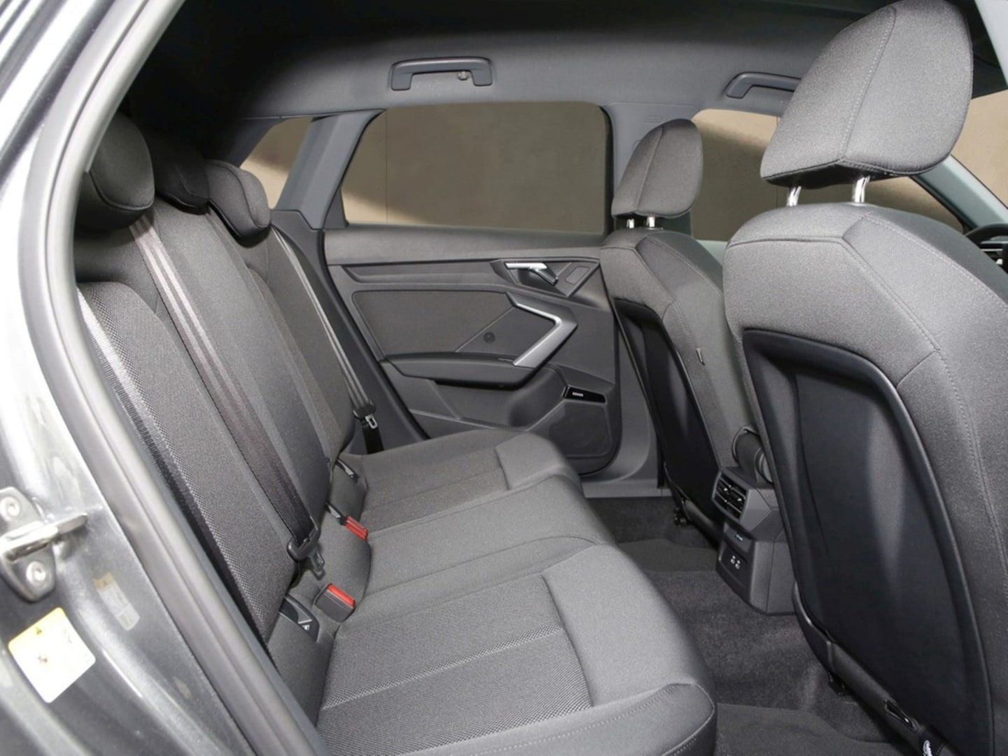 Bild über Audi A3 Sportback S line TFSI quattro 150 kW S tronic - für weitere Informationen kontaktieren Sie den Audi Partner