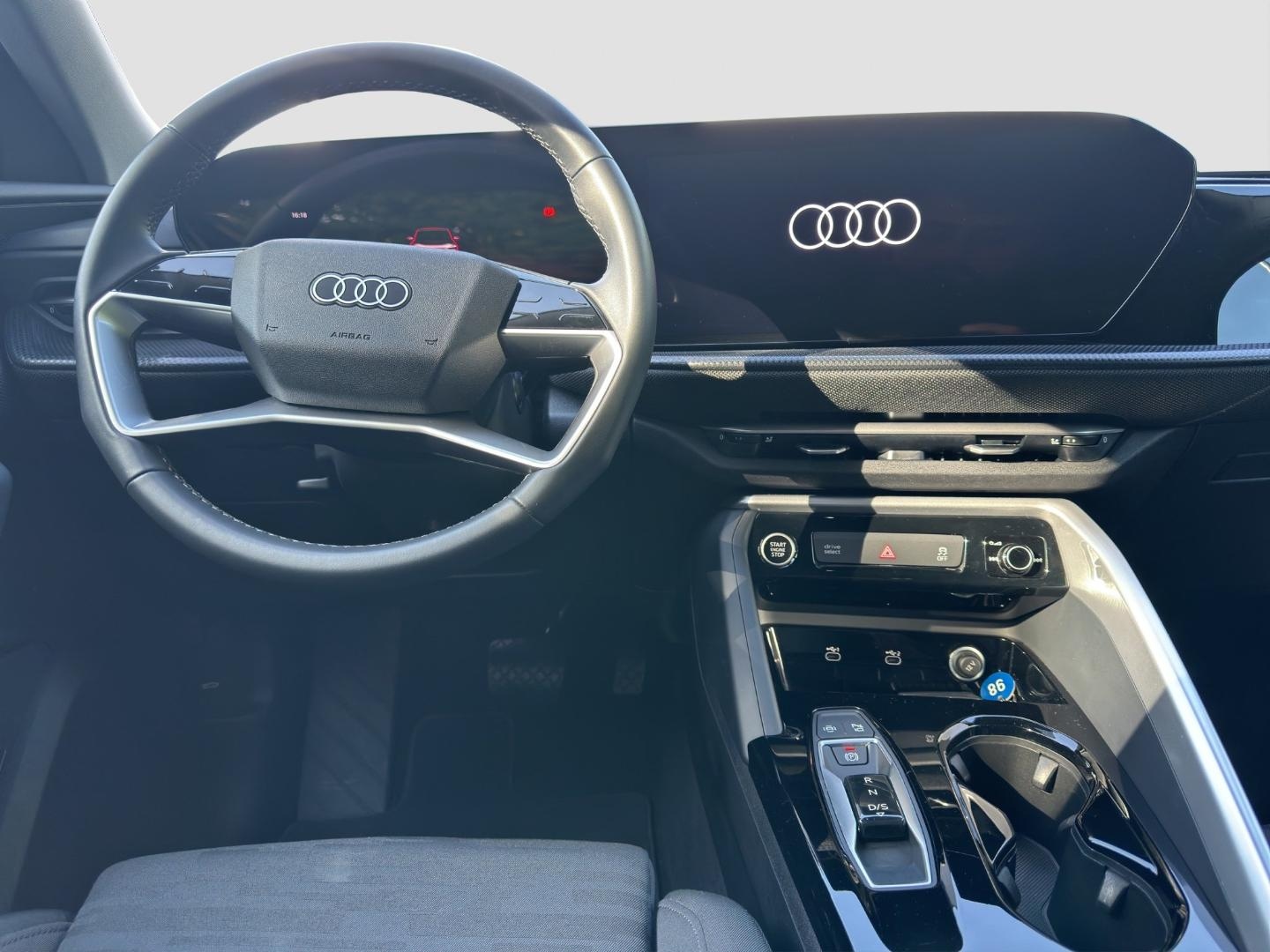 Bild über Audi Q5 SUV TFSI 150 kW S tronic - für weitere Informationen kontaktieren Sie den Audi Partner