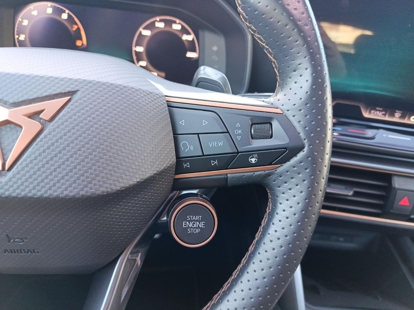 CUPRA Formentor 1.5 TSI e-Hybrid DSG 150 kW (204 CV) — photo 10