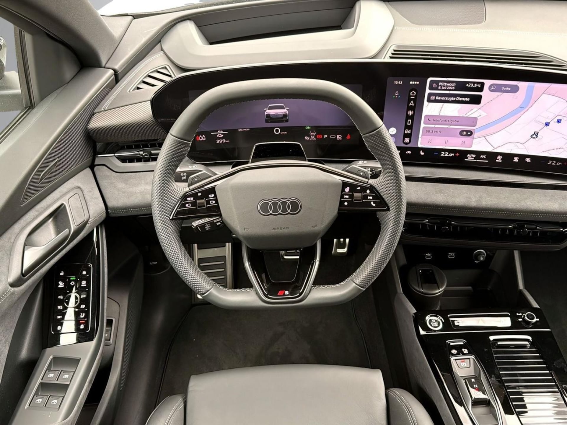 Audi Q6 SUV e-tron