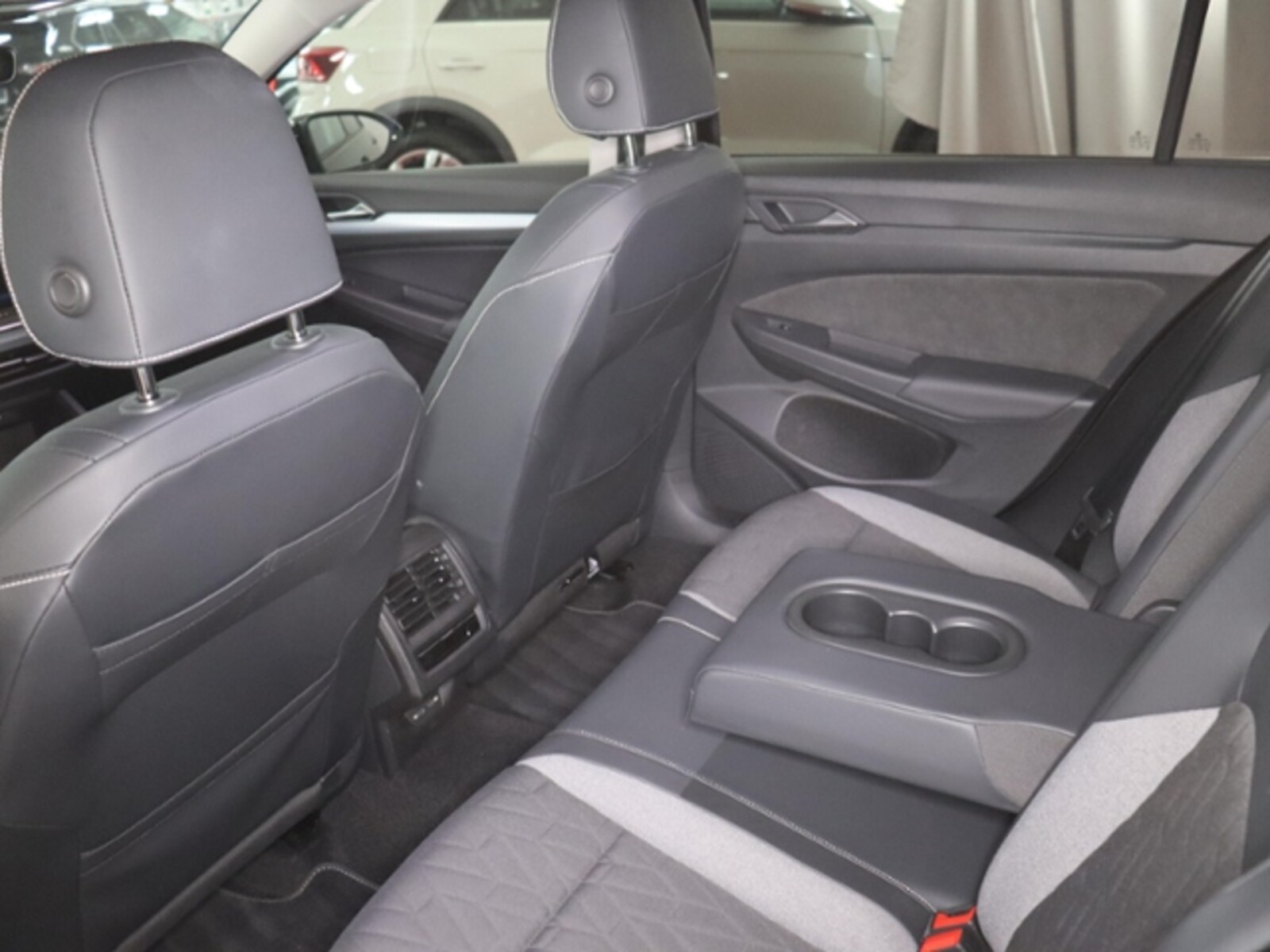 Volkswagen Golf Variant – Bild 12