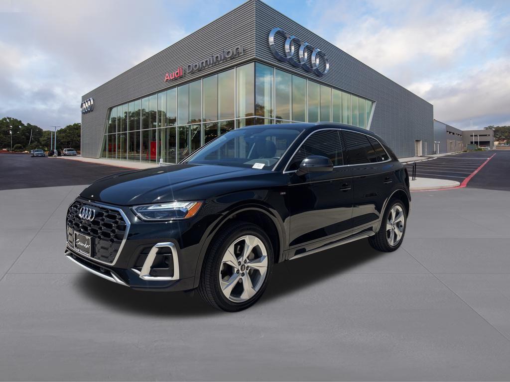 2023 Audi Q5 45 Premium Plus's photo