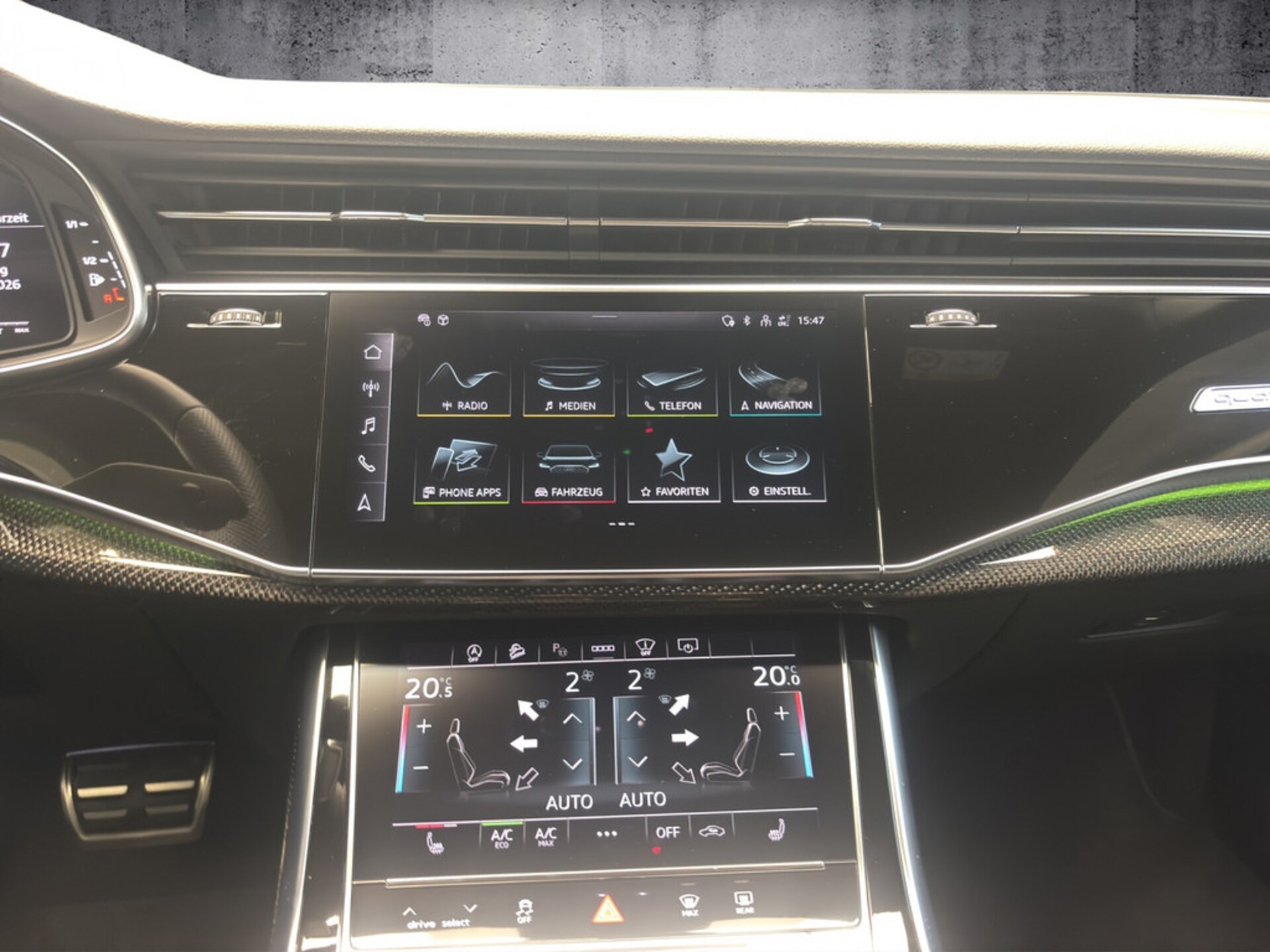 Audi SQ8 SUV